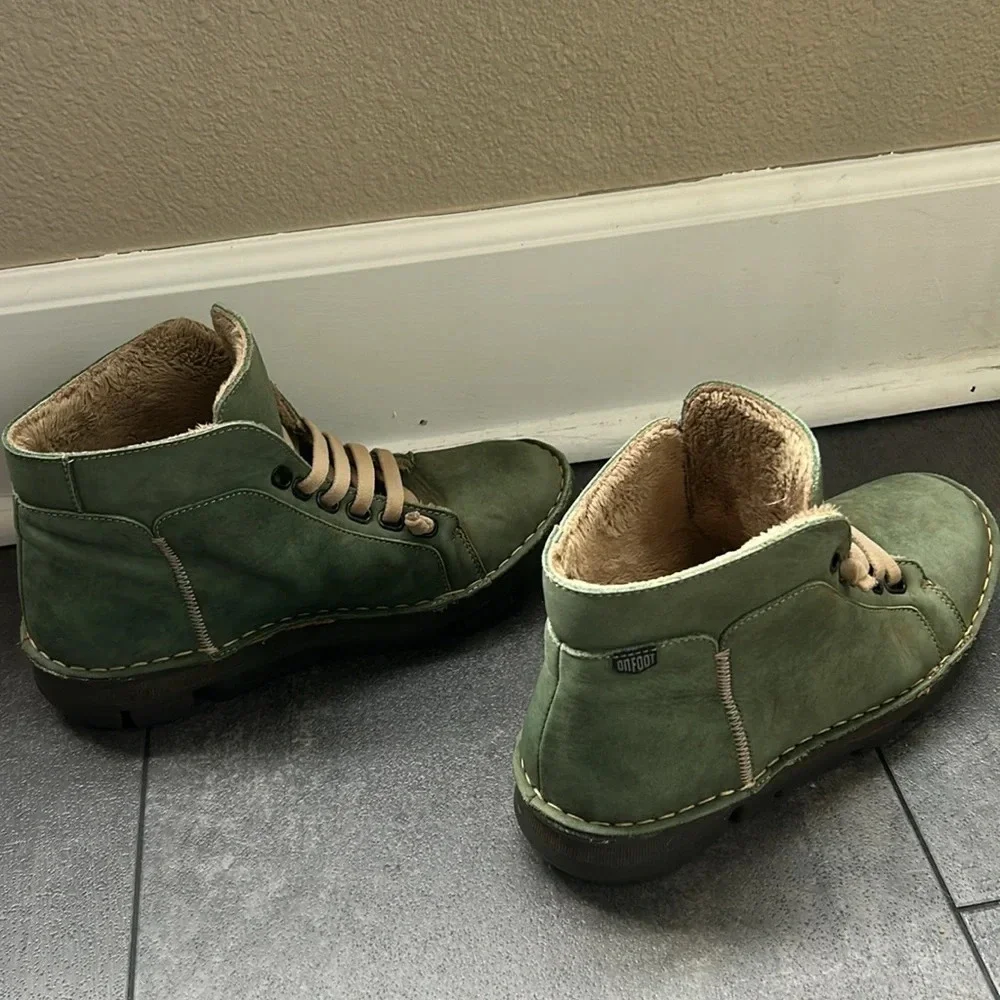 On Foot 29001 High Top Green  Sneaker in Kaki Khaki. Size 38
